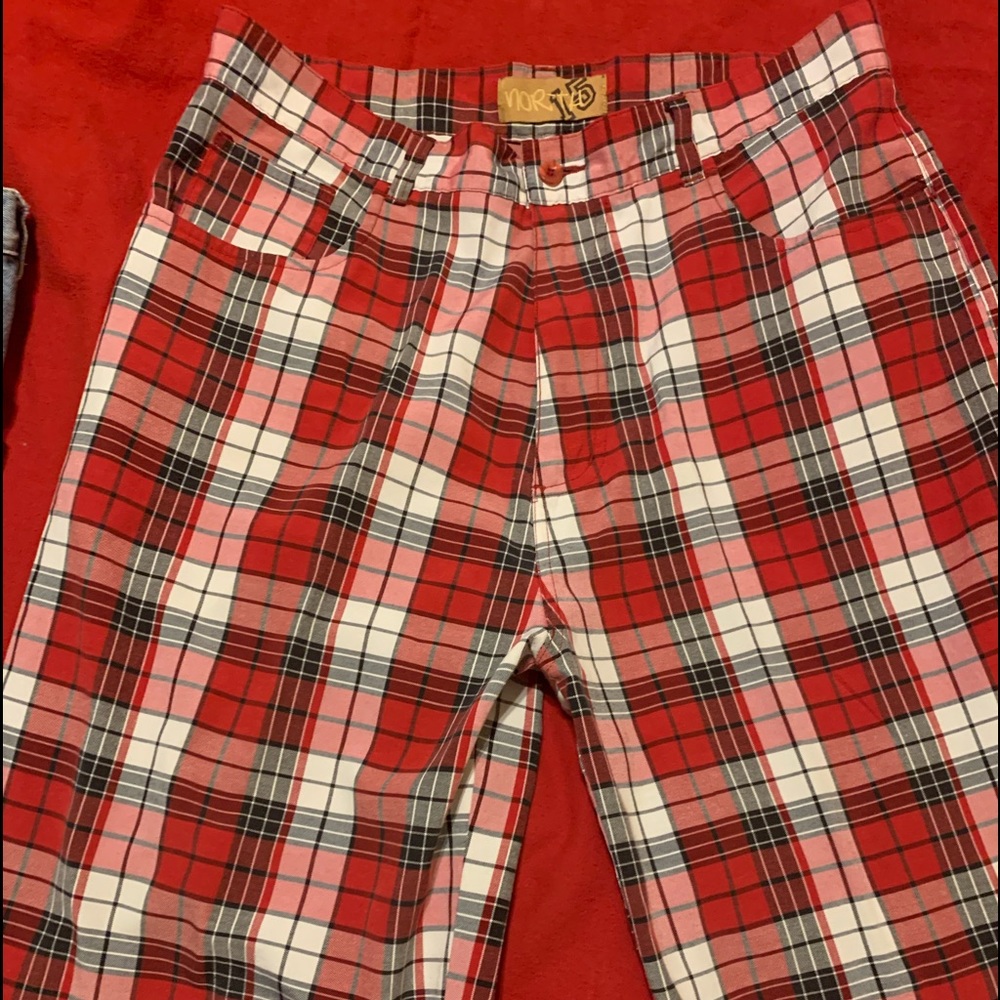 North 15 - Men’s long shorts sz36  - $15